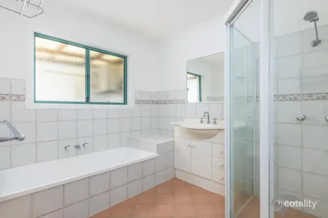 Property photo of 2/45 Brown Street Labrador QLD 4215