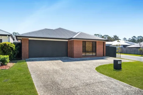 Property photo of 12 Cressbrook Circuit Deebing Heights QLD 4306