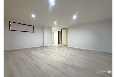 Property photo of 2/40 Vacy Street Newtown QLD 4350