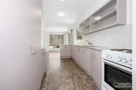 Property photo of 34 Surfside Crescent Pottsville NSW 2489