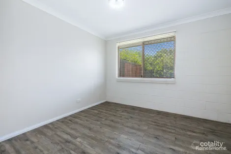 Property photo of 34 Surfside Crescent Pottsville NSW 2489