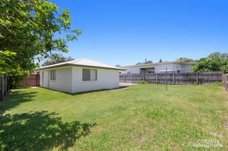 Property photo of 34 Surfside Crescent Pottsville NSW 2489