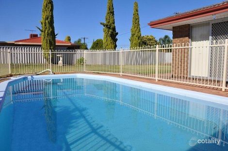 2 Merlin St, Rockingham, WA 6168