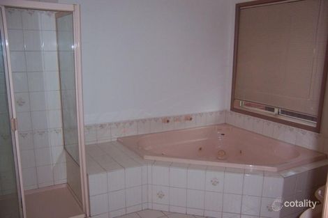 Property photo of 3 Kensington Court Greenvale VIC 3059