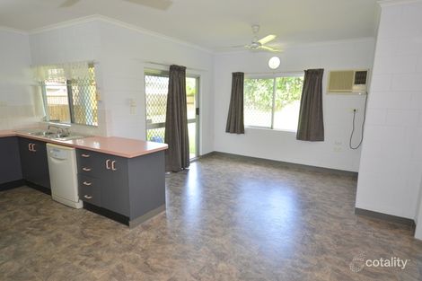 Property photo of 6 Vianen Close Bentley Park QLD 4869