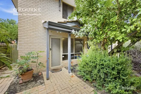 15/17 Cayley St, Glendalough, WA 6016