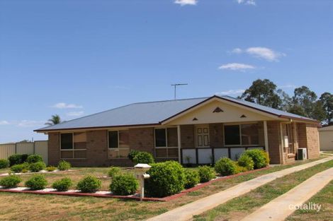 4 Hamish Ct, Westbrook, QLD 4350