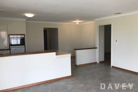 Property photo of 14 Sapling Way Hocking WA 6065