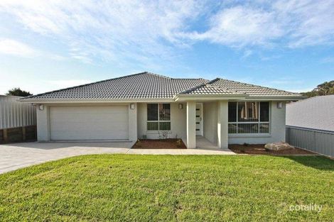 19 Fitzwilliam Cct, Macquarie Hills, NSW 2285