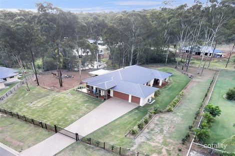 Property photo of 1 Shiloh Court Pine Mountain QLD 4306