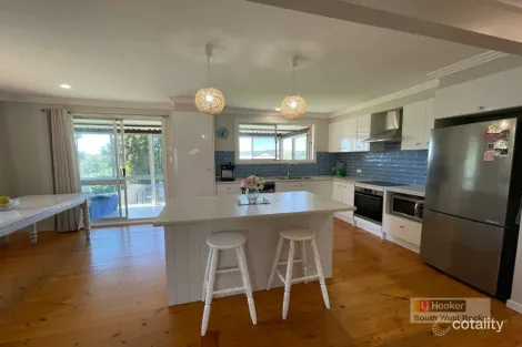 Property photo of 12 Panorama Avenue South West Rocks NSW 2431