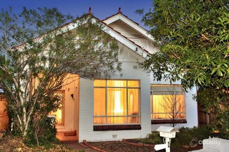 71 Dickens St, Elwood, VIC 3184