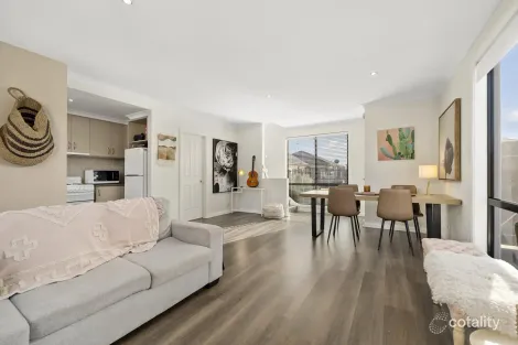 Property photo of 14 Wizard Street Gungahlin ACT 2912