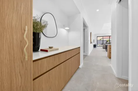 Property photo of 3B Rokeford Way Morley WA 6062