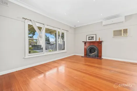 Property photo of 4 Wallace Avenue Dandenong VIC 3175