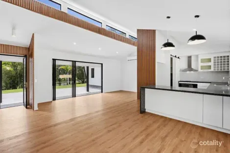 Property photo of 8 Crane Crescent Nerang QLD 4211