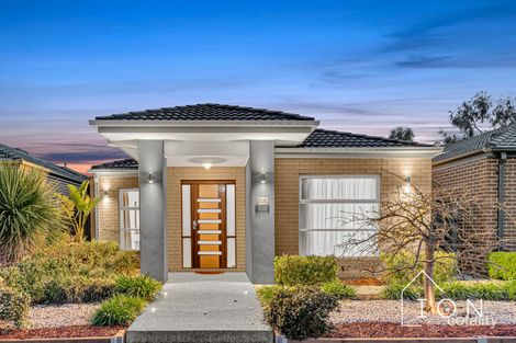 2 Ajuga Lane, Cranbourne North, VIC 3977