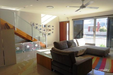 Property photo of 4 Jurien Crescent Varsity Lakes QLD 4227