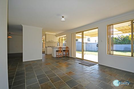 Property photo of 10 Murphy Way Warnbro WA 6169