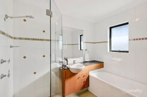 Property photo of 4/12-14 The Crescent Avalon Beach NSW 2107