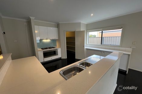 Property photo of 3 Magazine Avenue Cairnlea VIC 3023