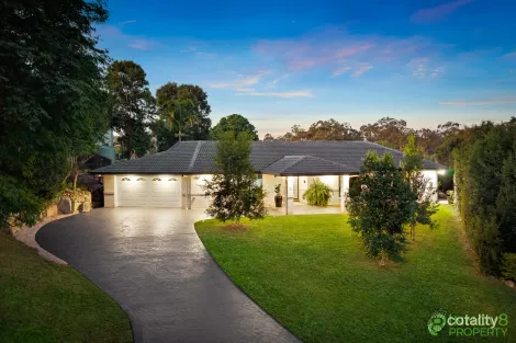 11 Crebra Lane, Cashmere, QLD 4500