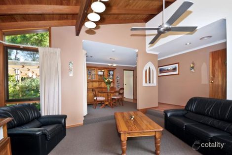 Property photo of 6 Gloucester Court Eltham VIC 3095