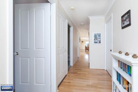 Property photo of 19 Castle Rock Court Wattle Grove NSW 2173