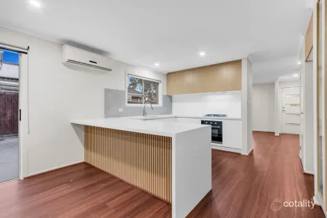 Property photo of 34 Kulkami Way Cranbourne West VIC 3977