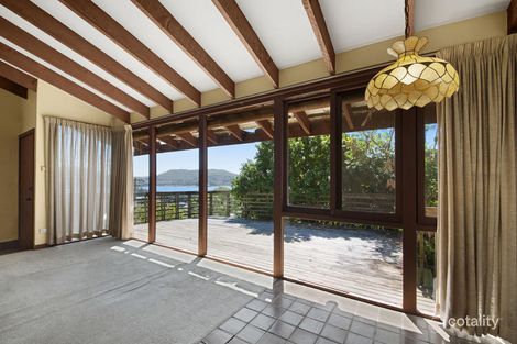 Property photo of 21 Fiona Street Point Clare NSW 2250