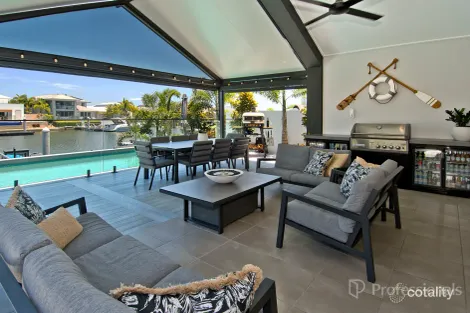 289 Harbour Bvd, Jacobs Well, QLD 4208