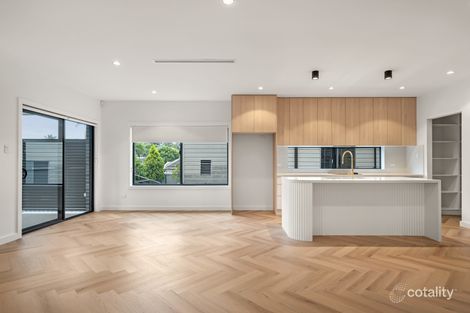 Property photo of 9 Larien Crescent Birrong NSW 2143