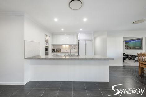 Property photo of 6 Randall Court Kalkie QLD 4670