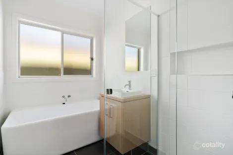 Property photo of 59 Grassland Grove Leopold VIC 3224