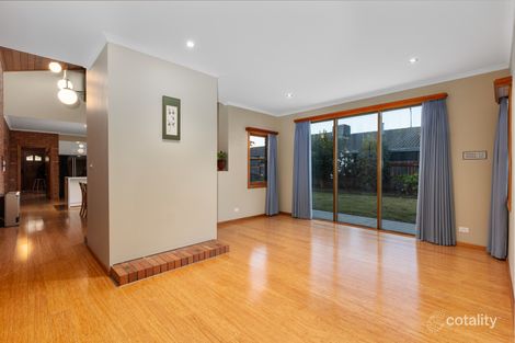 Property photo of 18 Arrandale Avenue Alfredton VIC 3350