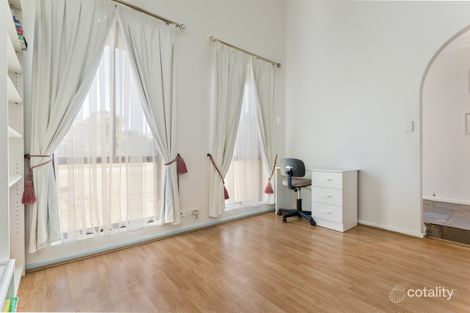 Property photo of 16 Waverley Way Parkwood WA 6147