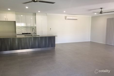 Property photo of 28 Twin Creek Court Cannonvale QLD 4802