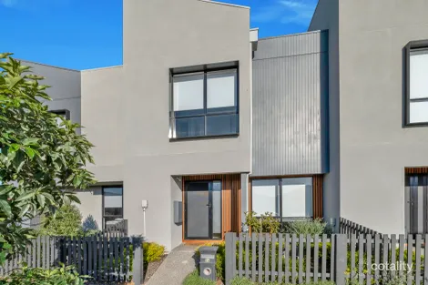 24 Hawkesbury Dr, Donnybrook, VIC 3064