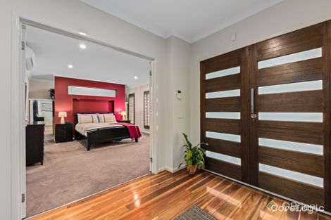 Property photo of 9 Sinclair Green Derrimut VIC 3026