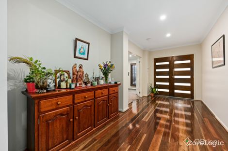 Property photo of 9 Sinclair Green Derrimut VIC 3026