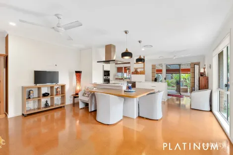 Property photo of 2/26 Waterdown Drive Elanora QLD 4221