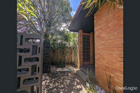 Property photo of 11 Yeringba Street Mermaid Waters QLD 4218