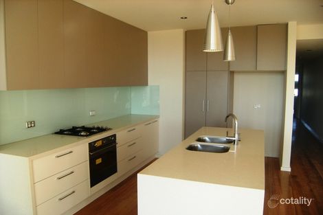 Property photo of 7/2 The Esplanade Caroline Springs VIC 3023