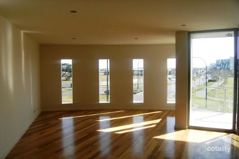Property photo of 7/2 The Esplanade Caroline Springs VIC 3023