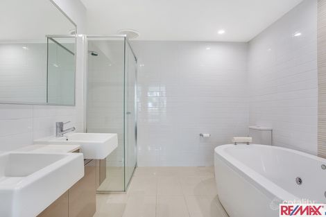 Property photo of 206/22-24 Ben Lexcen Place Robina QLD 4226