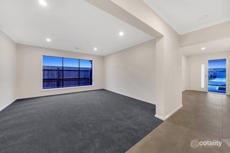 Property photo of 422 Fiorelli Boulevard Cranbourne East VIC 3977