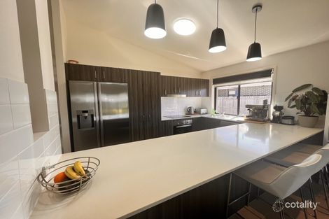 11 Mantis Cres, Caloundra West, QLD 4551