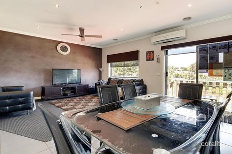 Property photo of 2/5 Bronco Court Meadow Heights VIC 3048