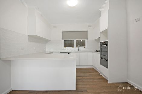 Property photo of 11 Glenvale Road Reservoir VIC 3073