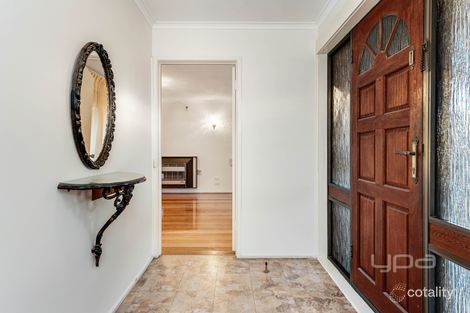 Property photo of 3 Latimer Place Gladstone Park VIC 3043